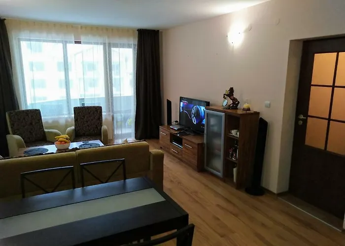 アパート Evrika Forest パンポロボ