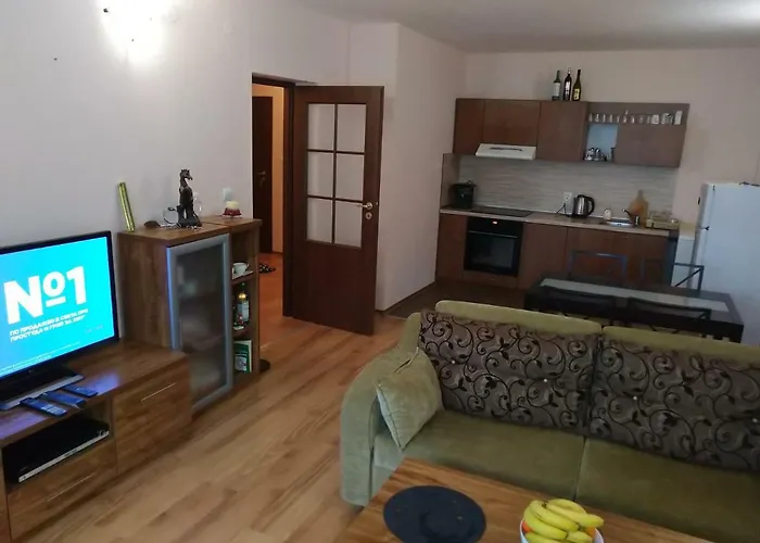 アパート Evrika Forest パンポロボ